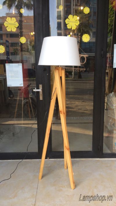 Đèn gỗ DGT 302